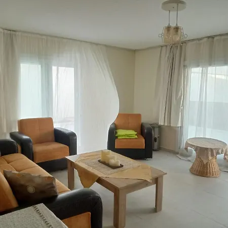 Rentavill Ada *